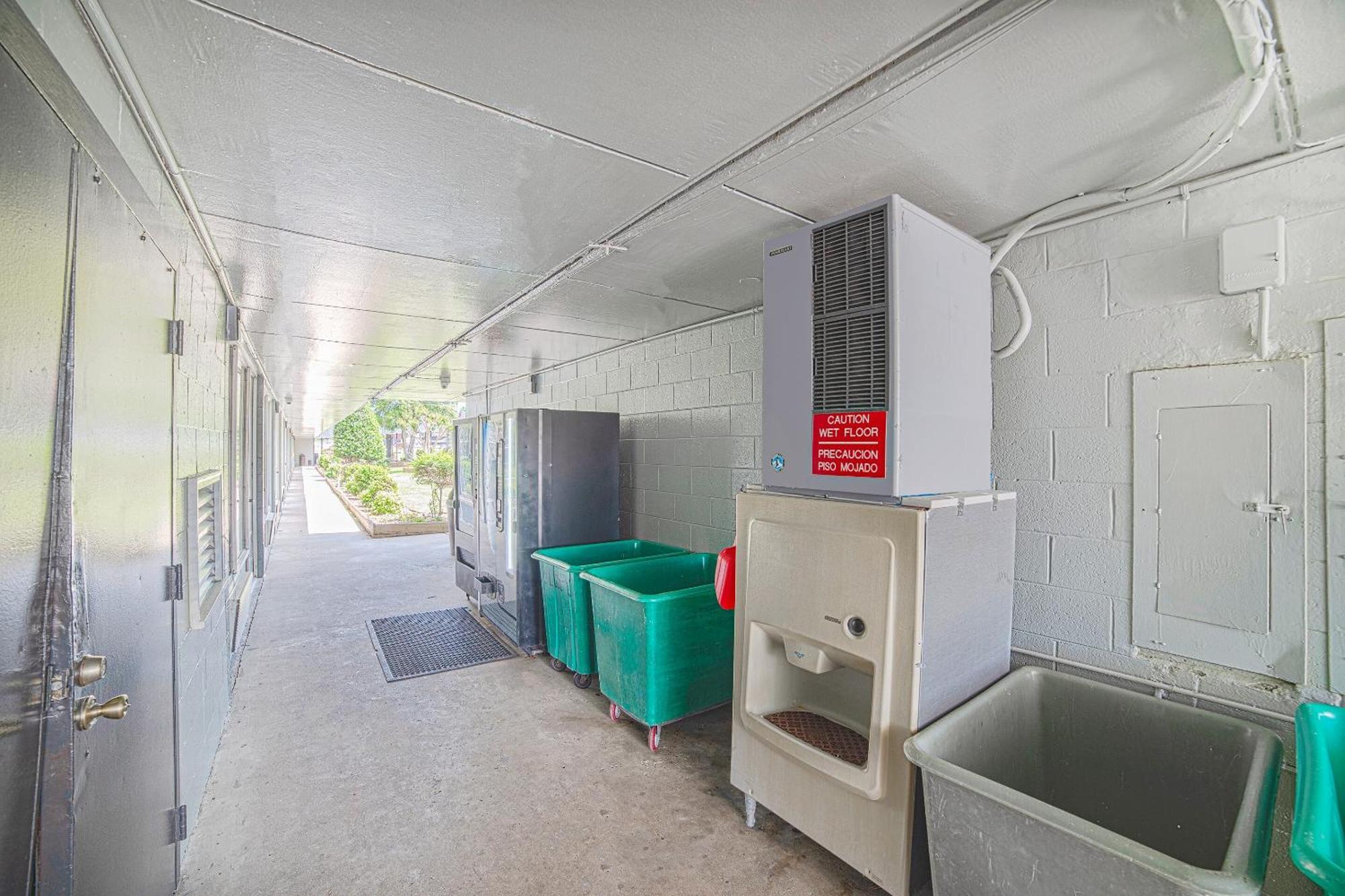 Masters Inn Selma Smithfield I-95 By Oyo ภายนอก รูปภาพ