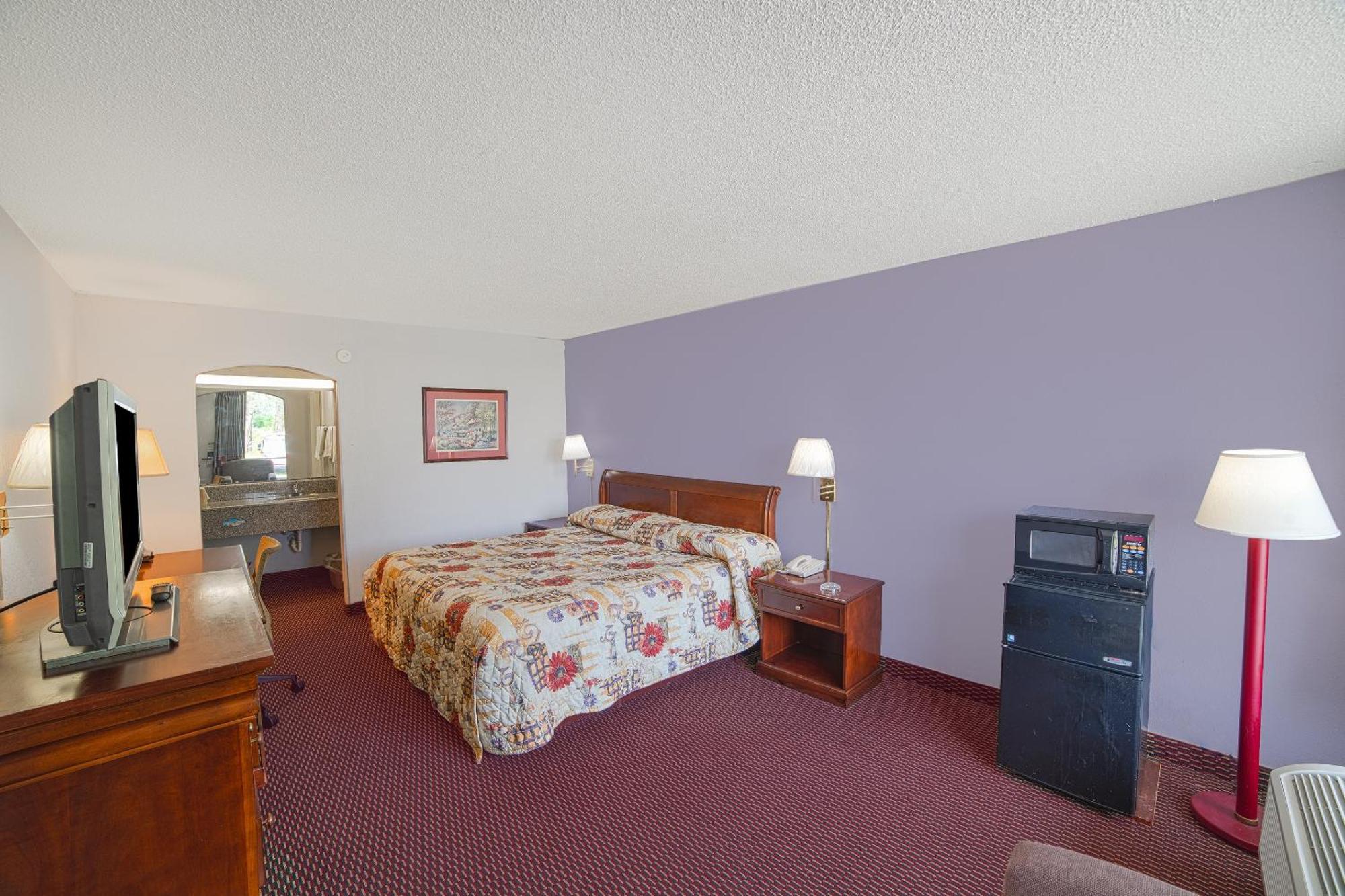 Masters Inn Selma Smithfield I-95 By Oyo ภายนอก รูปภาพ