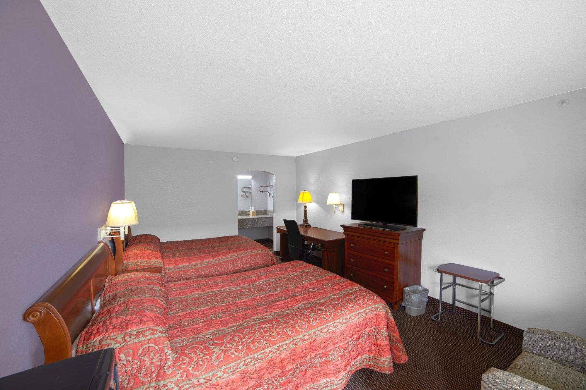 Masters Inn Selma Smithfield I-95 By Oyo ภายนอก รูปภาพ