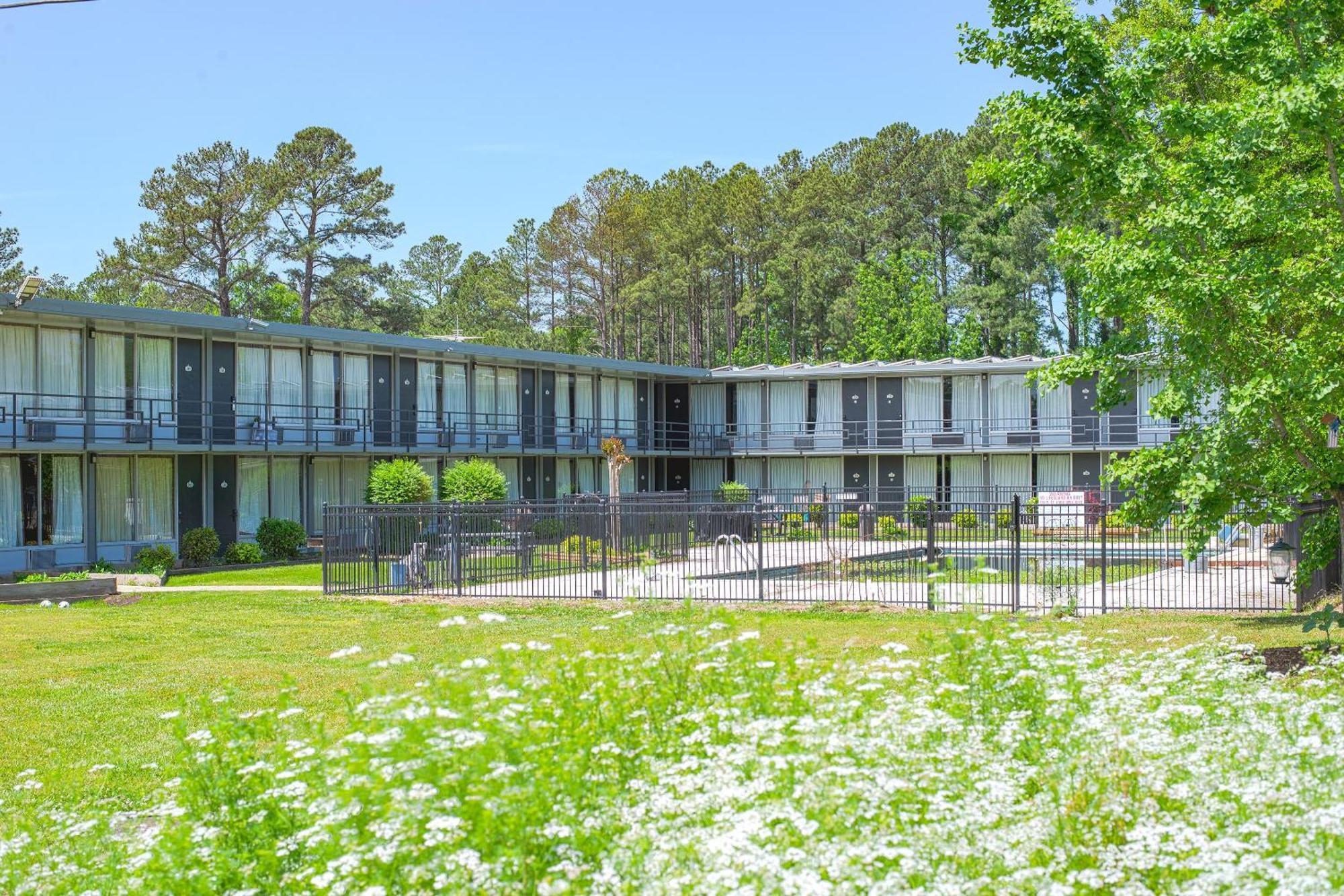Masters Inn Selma Smithfield I-95 By Oyo ภายนอก รูปภาพ