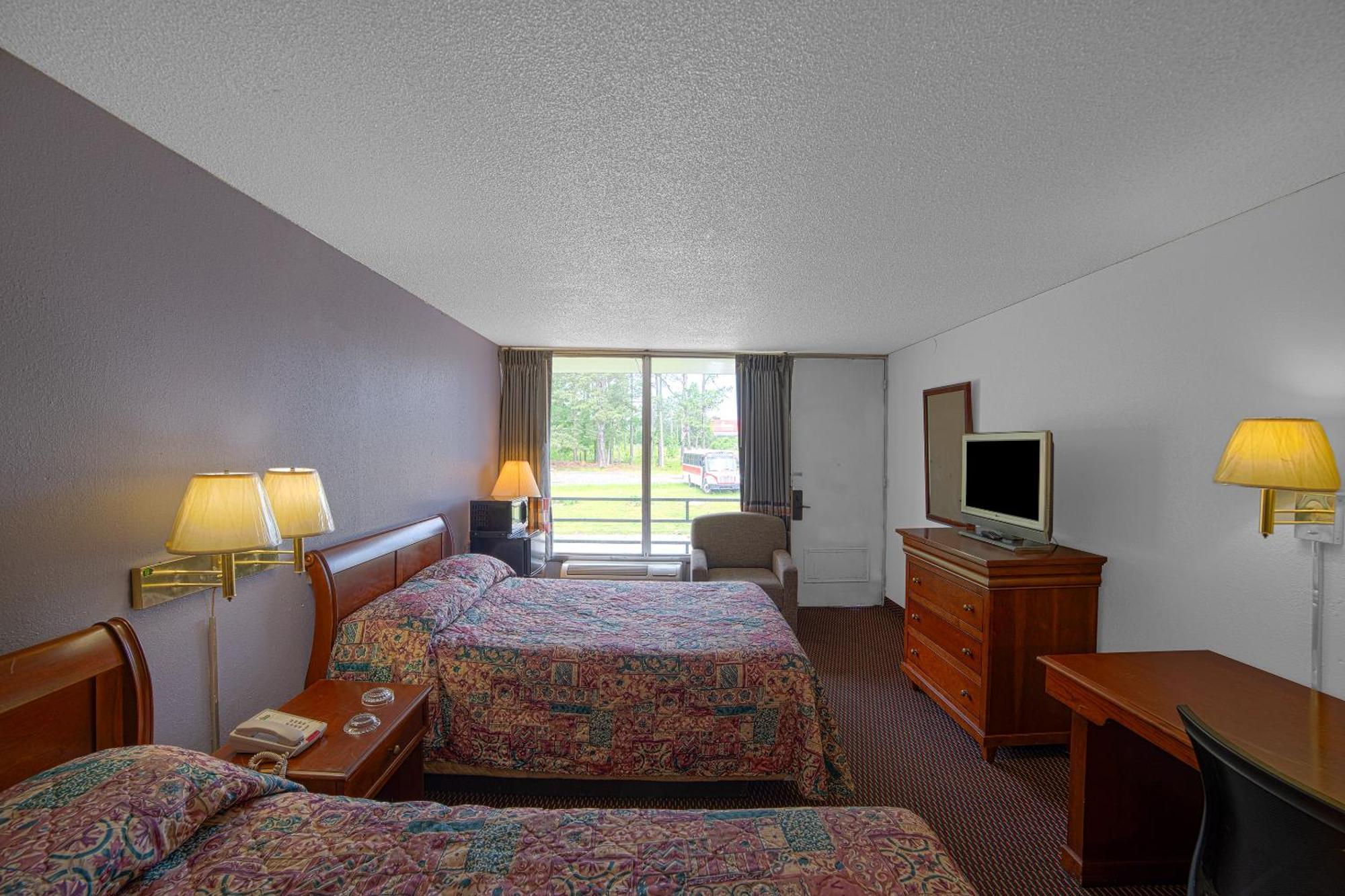 Masters Inn Selma Smithfield I-95 By Oyo ภายนอก รูปภาพ